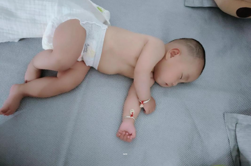 射洪宝宝多大开始游泳